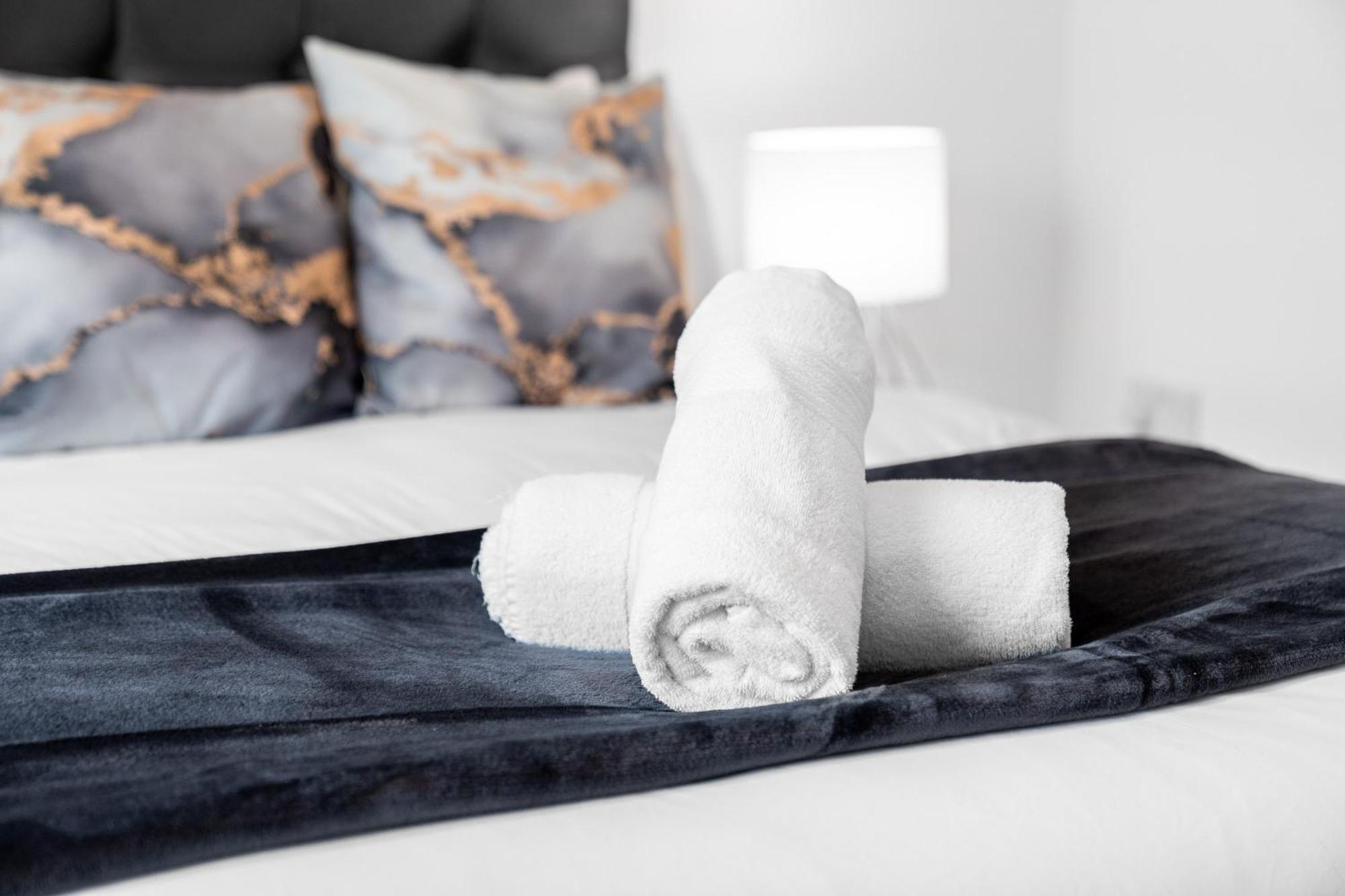 Stylish 2 Bedroom Apartment - Balcony - Secure Parking - Top Rated - 5Mc Birmingham Eksteriør billede